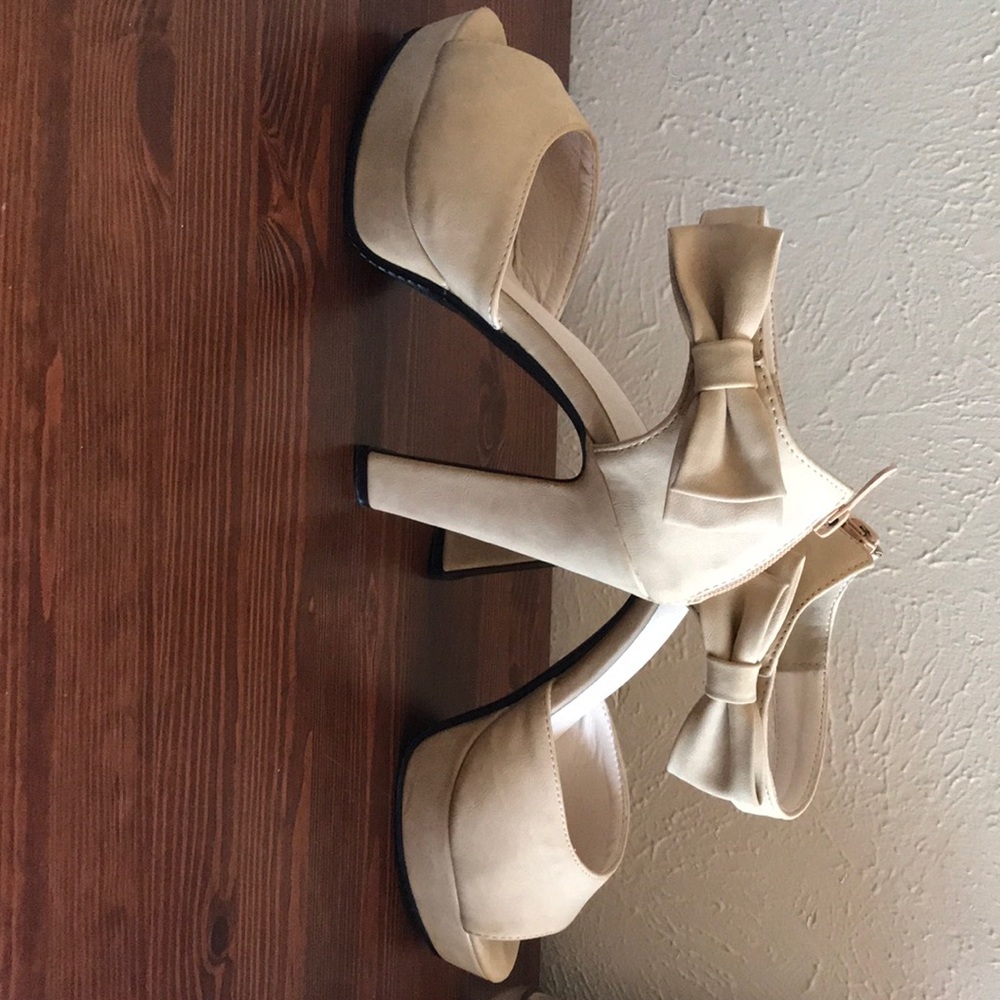 Tan heels